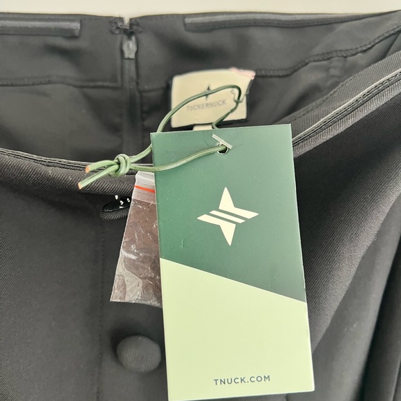 Tuckernuck Black Off the Shoulder Bria Blouse in Black size Small NWT - Picture 9 of 10